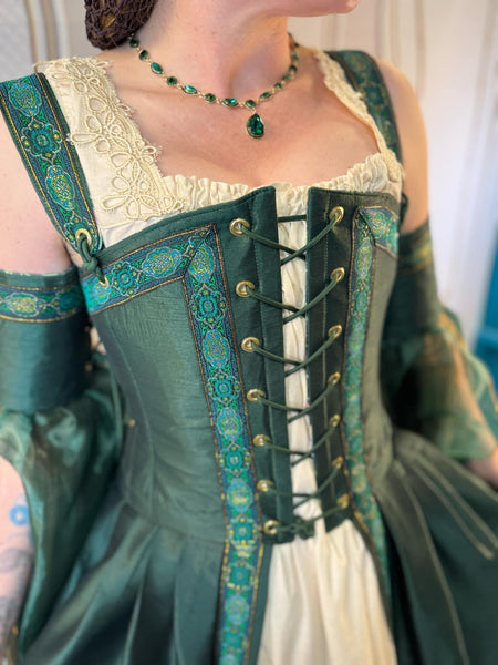 Venetian Courtesan Gown - Hunter Green Dupioni