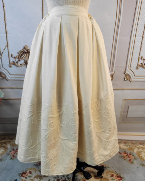 Muslin Drawstring Petticoat with Embroidered Canvas