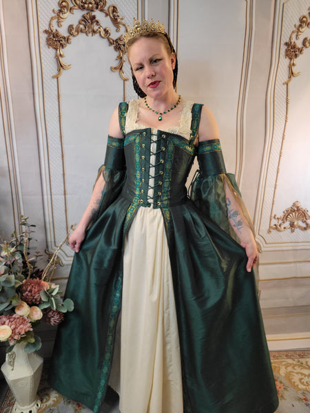 Venetian Courtesan Gown - Hunter Green Dupioni
