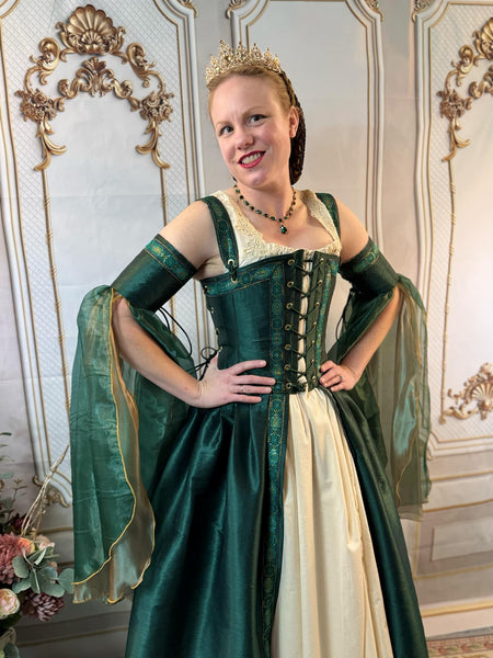 Venetian Courtesan Gown - Hunter Green Dupioni